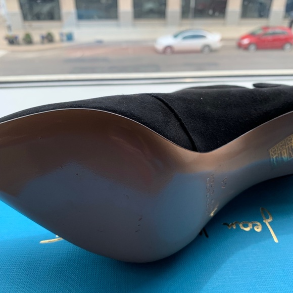 Jean Michel Cazabat Eva suede booties - Picture 5 of 8